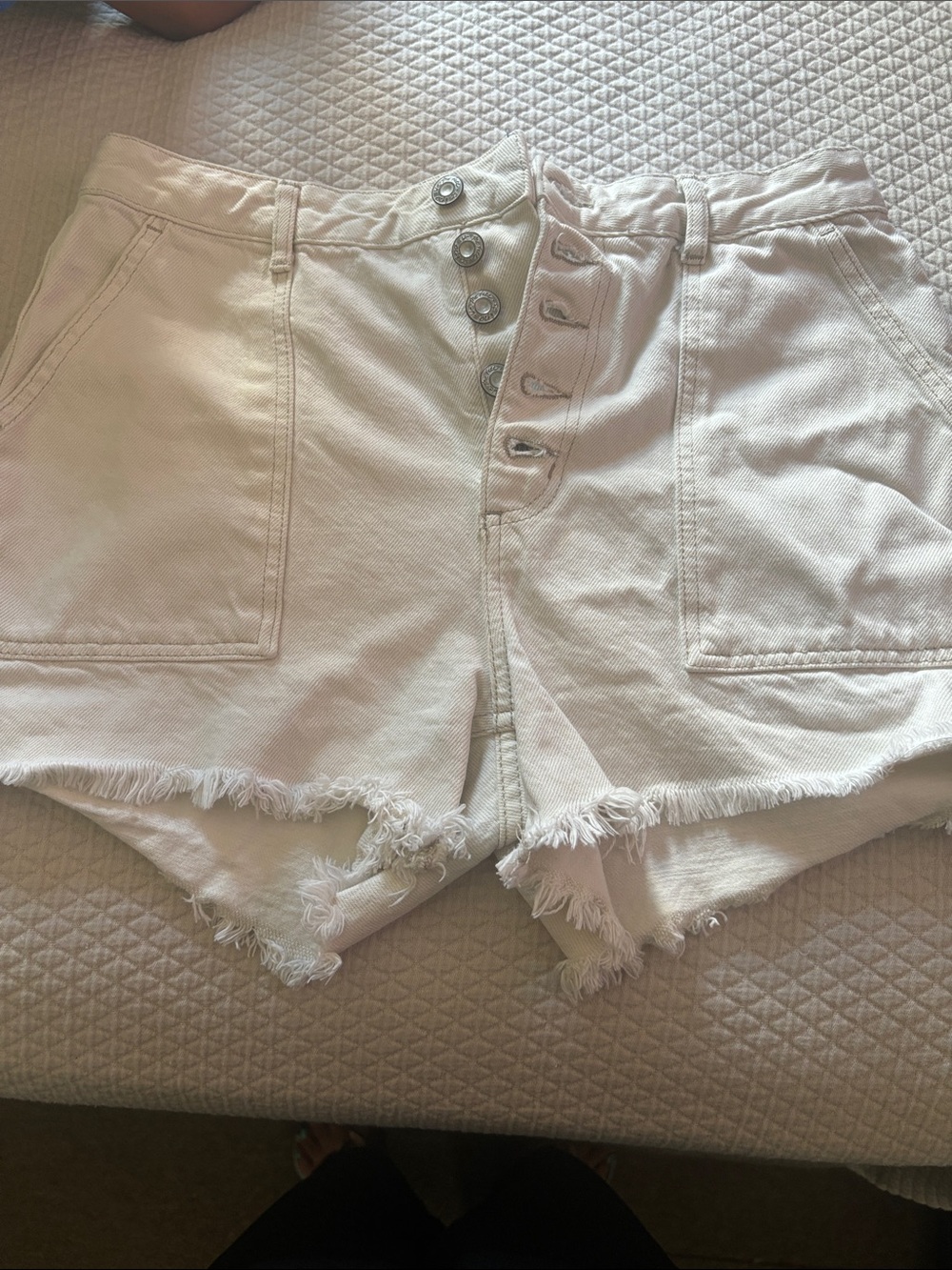 We The Free White High-Rise Button-Front Frayed Hem Jean Shorts
